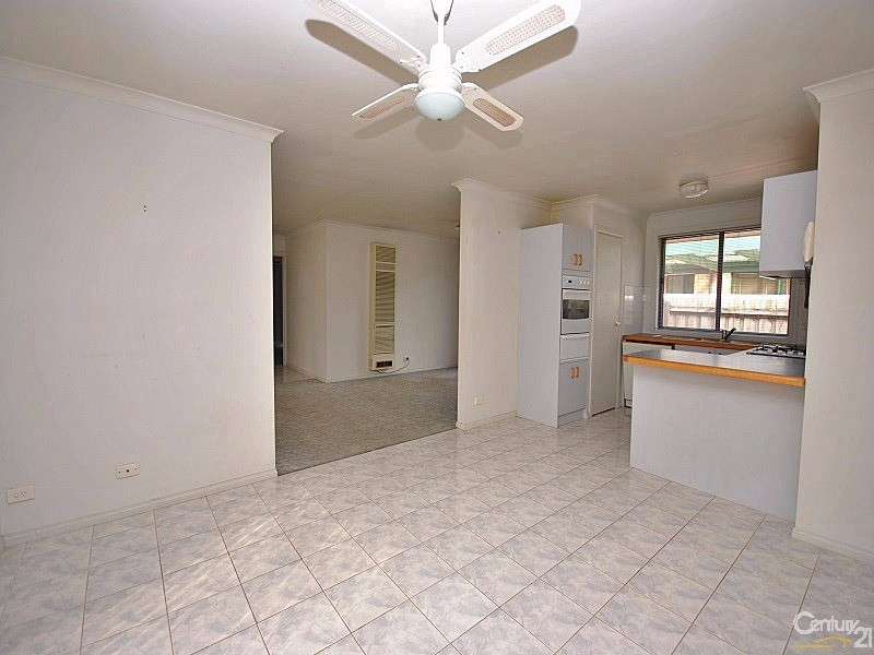 18 Nita Close, Narre Warren VIC 3805