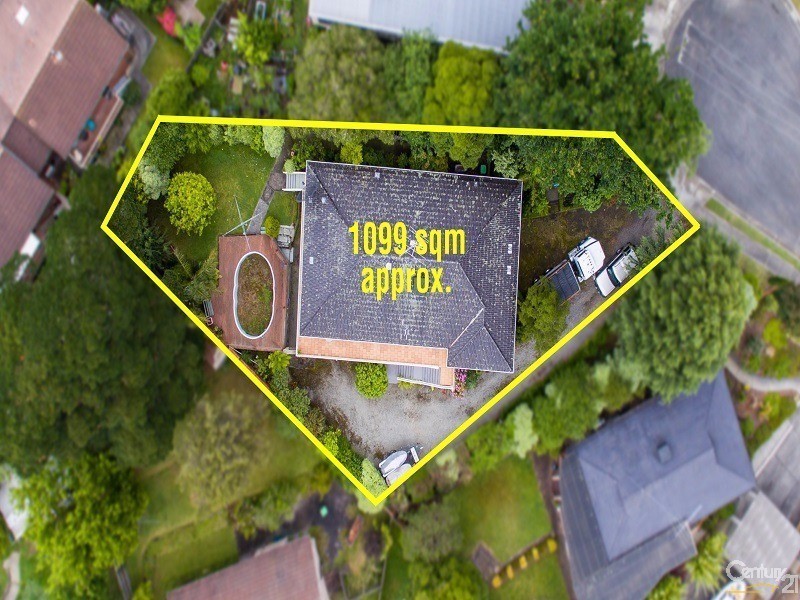 13 Queens Court, Berwick VIC 3806