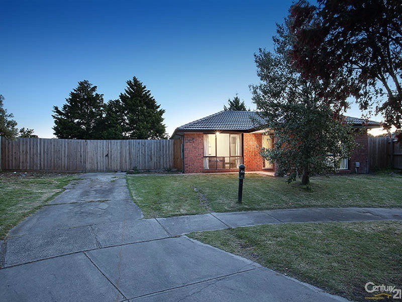 17 Ferncroft Court, Cranbourne North VIC 3977