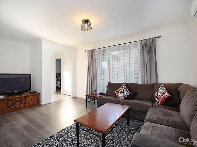 17 Ferncroft Court, Cranbourne North VIC 3977