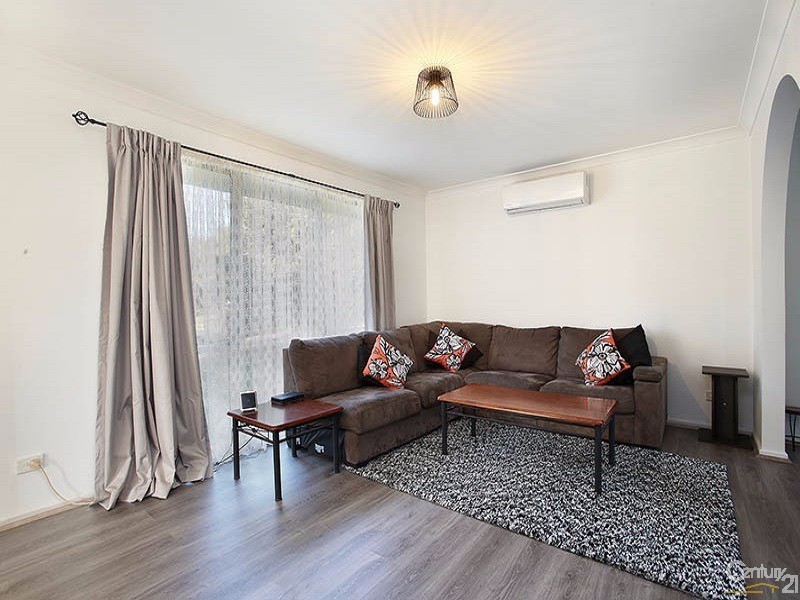 17 Ferncroft Court, Cranbourne North VIC 3977