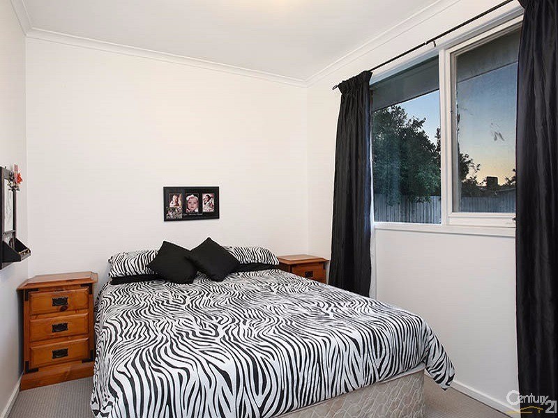 17 Ferncroft Court, Cranbourne North VIC 3977