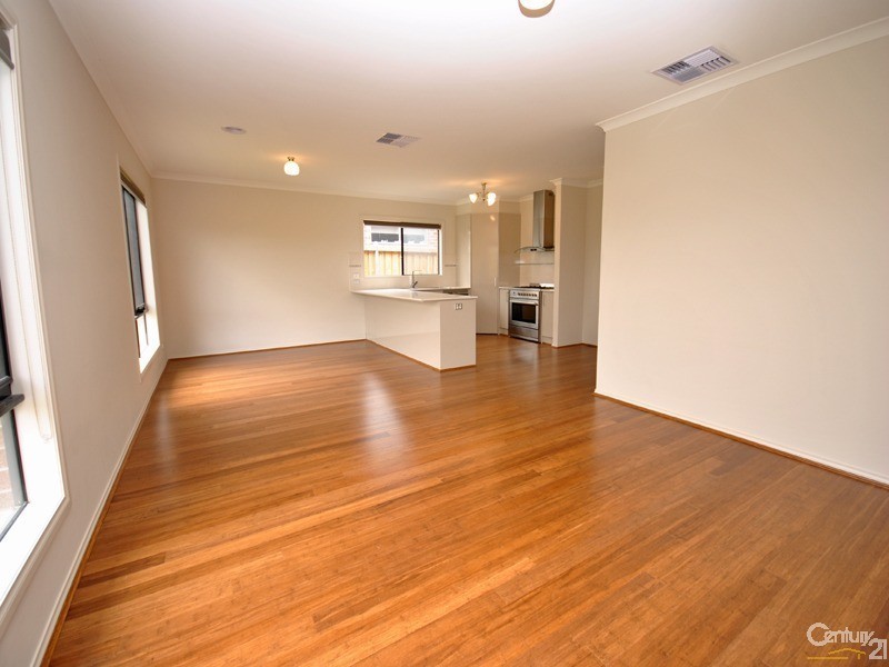 8 Lemongrove Place, Berwick VIC 3806