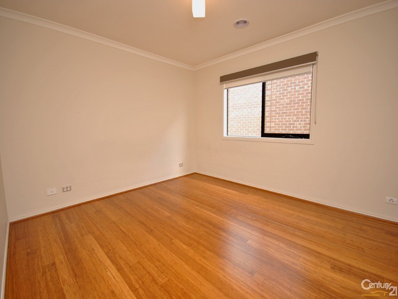 8 Lemongrove Place, Berwick VIC 3806