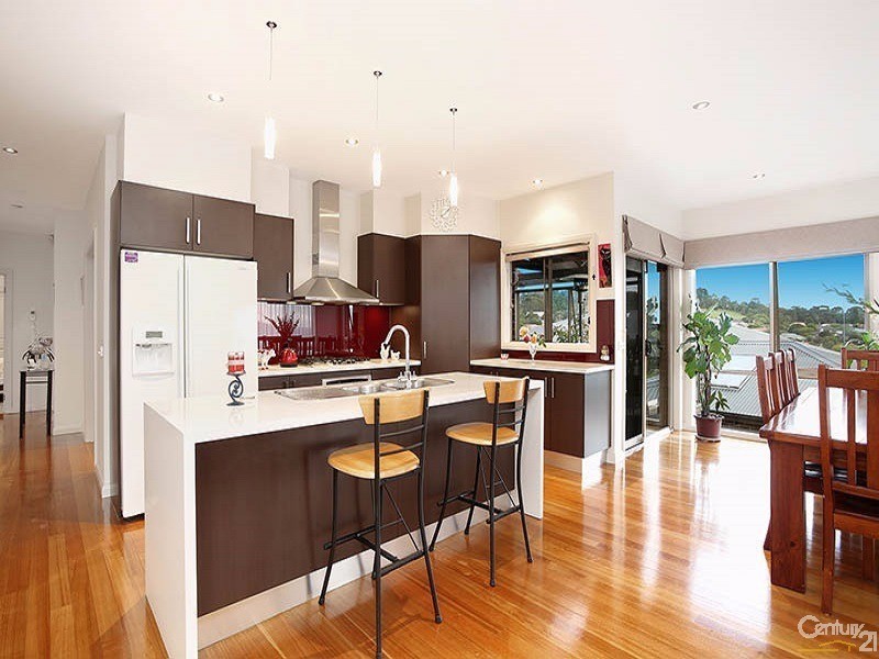 14 Yaldara Drive, Berwick VIC 3806