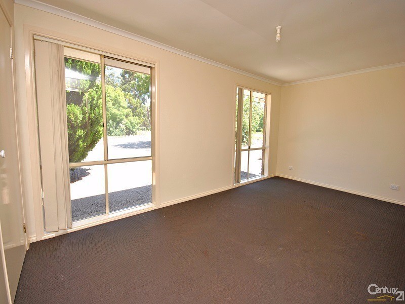 40 Ryan Road, Pakenham VIC 3810