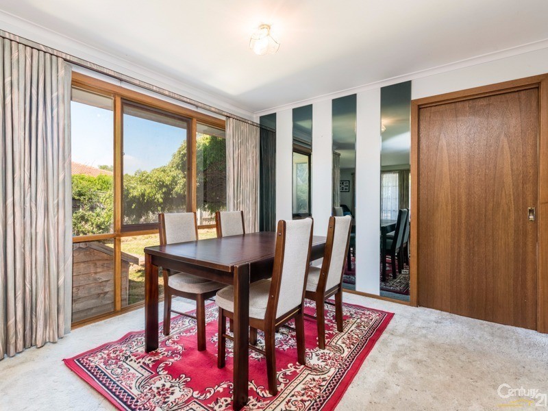 5 Jasmine Court, Cranbourne North VIC 3977