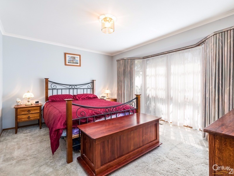 5 Jasmine Court, Cranbourne North VIC 3977