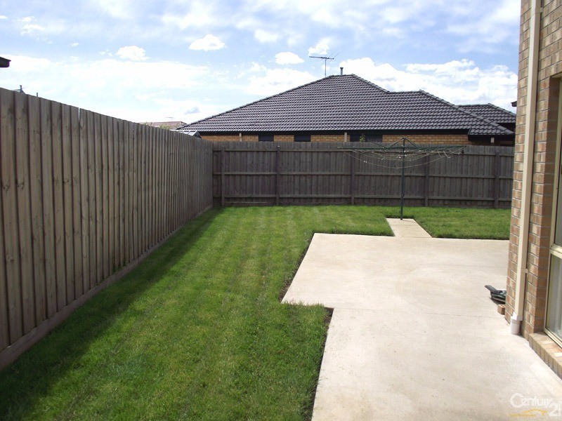 7 Amberley Drive, Pakenham VIC 3810