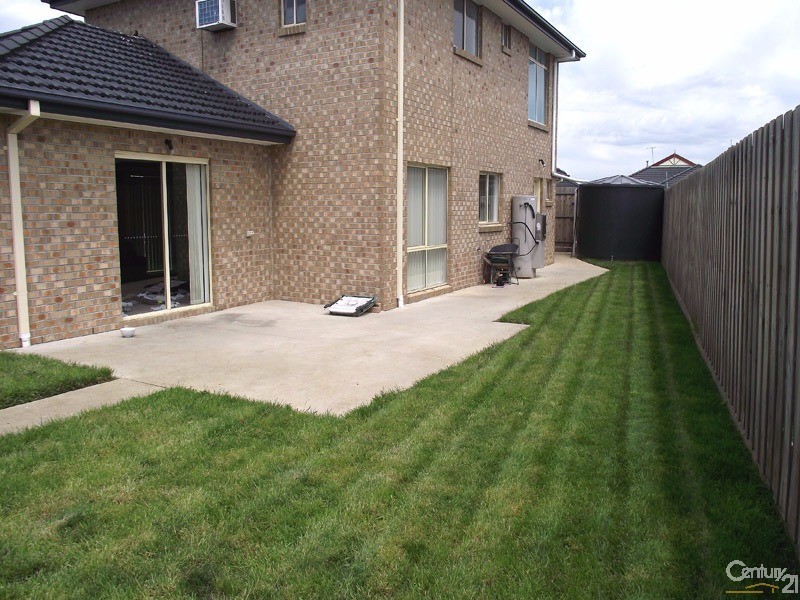 7 Amberley Drive, Pakenham VIC 3810