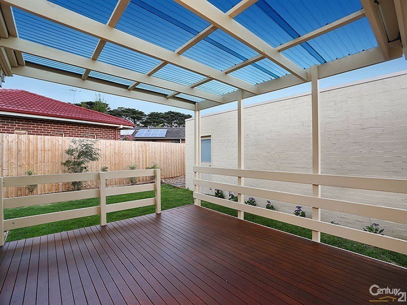 1/14 Greenlaw Crescent, Berwick VIC 3806