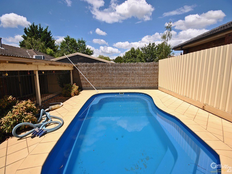 87 Amber Crescent, Narre Warren VIC 3805