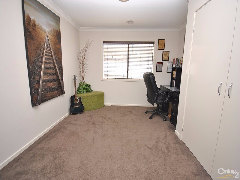 13 Autumn Fields Drive, Cranbourne North VIC 3977