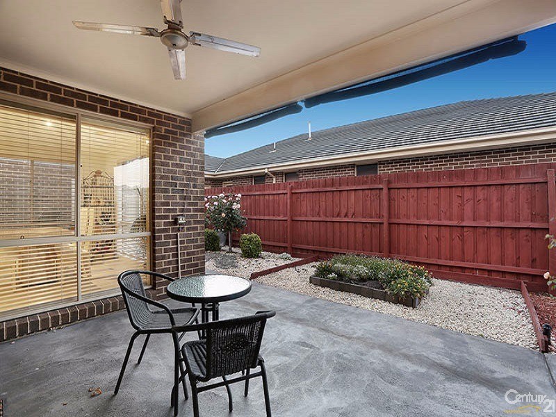 8 Cherrywood Way, Narre Warren South VIC 3805