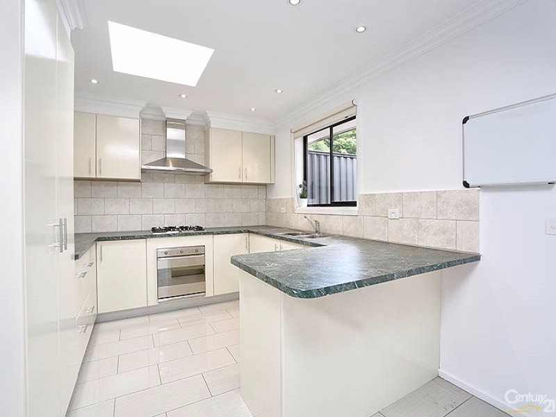 1/14 Phillip Court, Cranbourne North VIC 3977