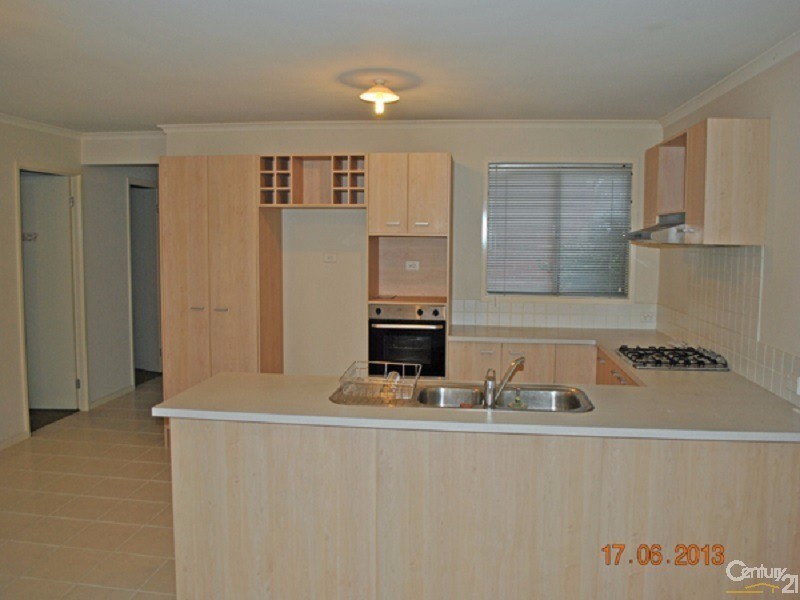 16 Ashcroft Close, Hallam VIC 3803