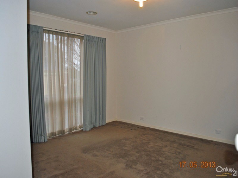 16 Ashcroft Close, Hallam VIC 3803