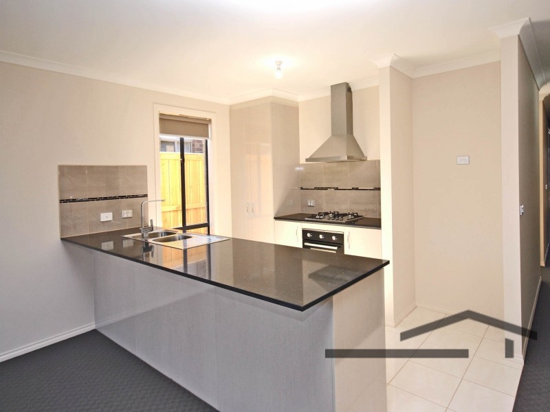 5 Lincoln Avenue, Officer VIC 3809