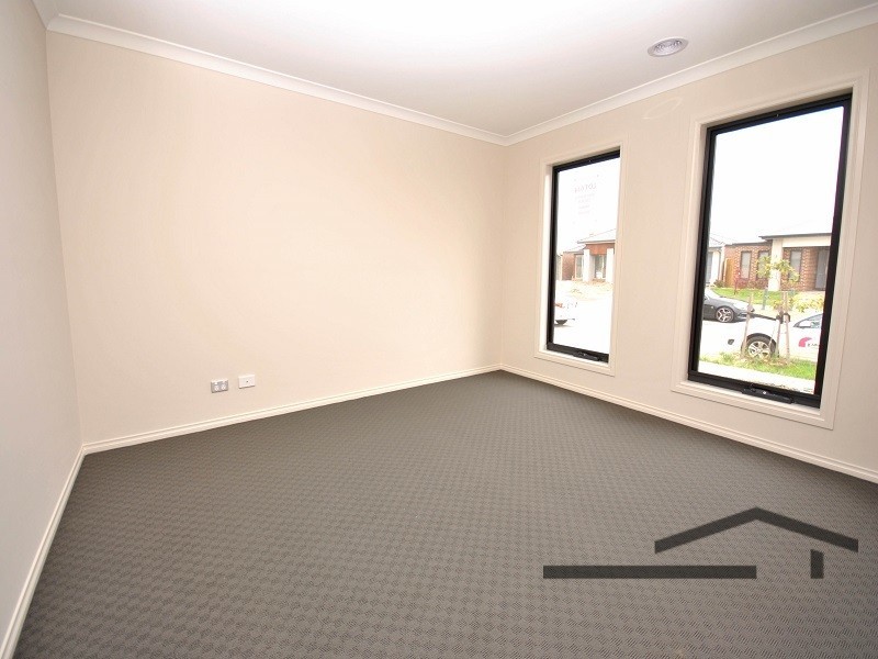 5 Lincoln Avenue, Officer VIC 3809