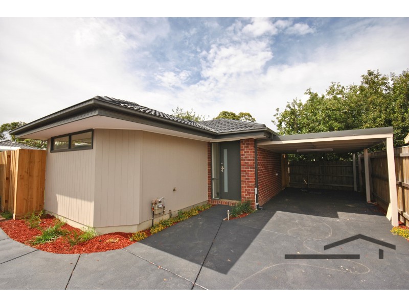 2/120 Fordholm Road, Hampton Park VIC 3976