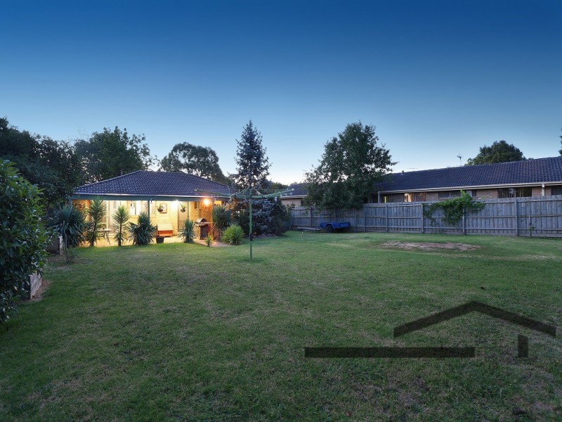 10 Melrose Court, Berwick VIC 3806