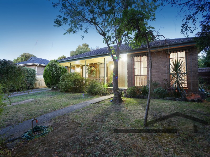 10 Melrose Court, Berwick VIC 3806