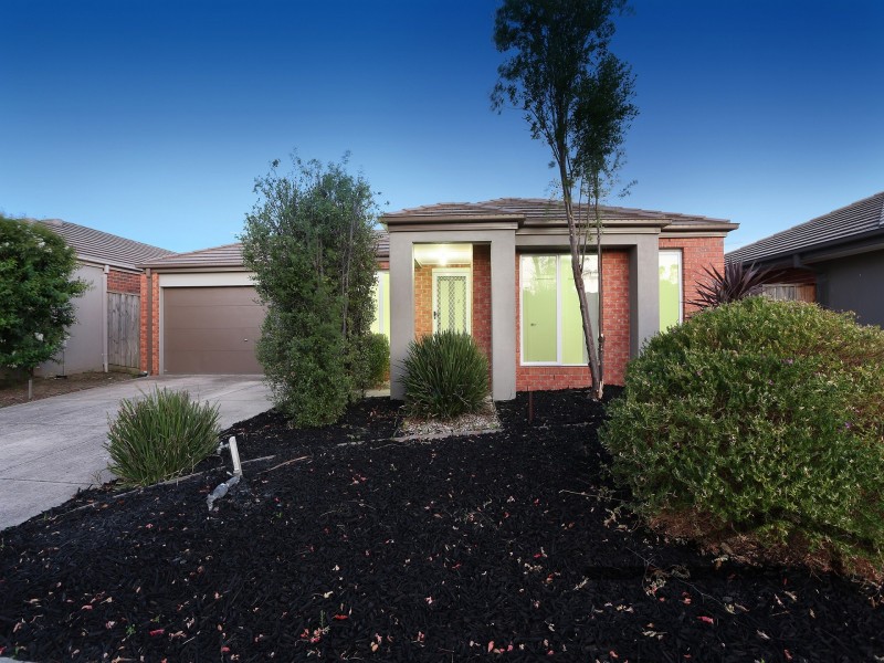 60 Kosta Boda Boulevard, Pakenham VIC 3810
