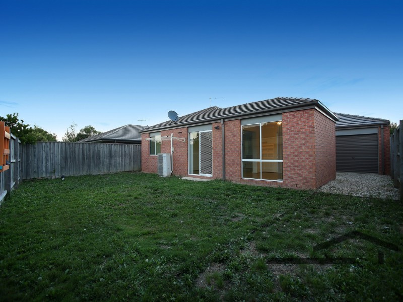60 Kosta Boda Boulevard, Pakenham VIC 3810