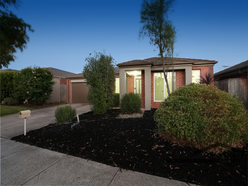 60 Kosta Boda Boulevard, Pakenham VIC 3810