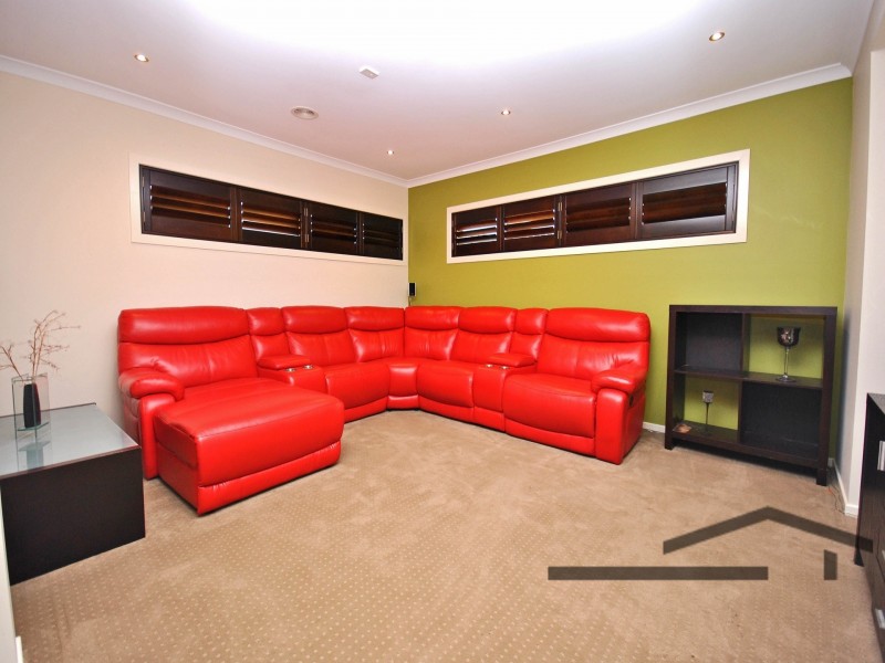 143 Viewgrand Drive, Berwick VIC 3806