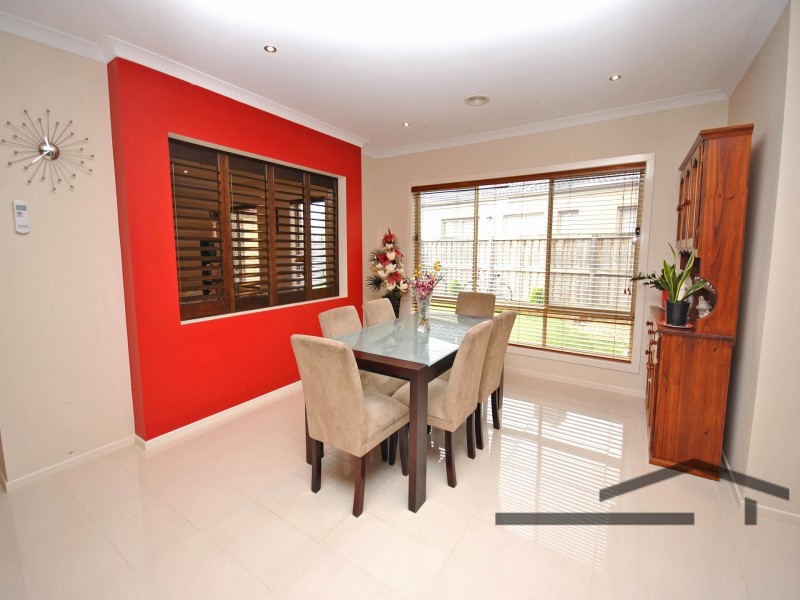 143 Viewgrand Drive, Berwick VIC 3806