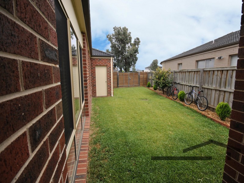 143 Viewgrand Drive, Berwick VIC 3806