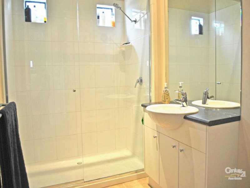 11 Greenhaven Terrace, Berwick VIC 3806