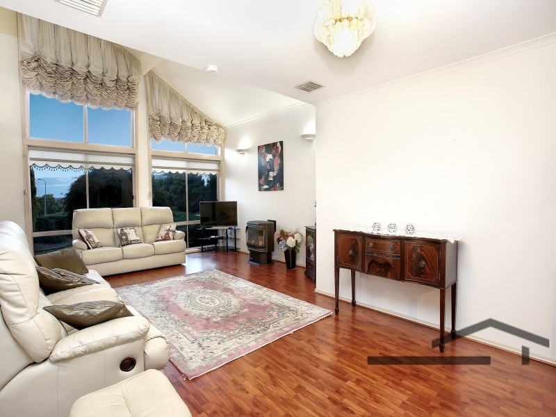 7 Dalpura Court, Berwick VIC 3806