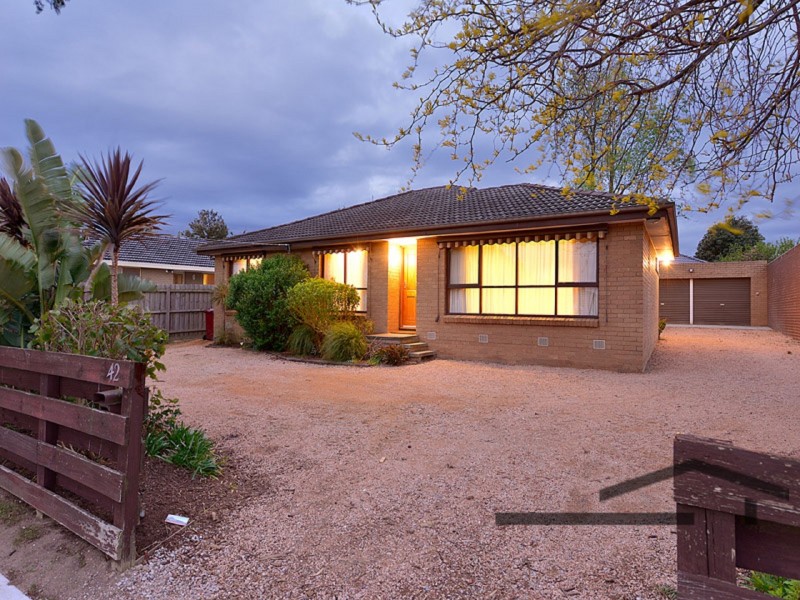 42 Kays Avenue, Hallam VIC 3803