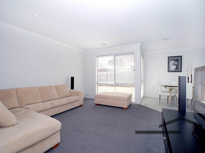 5 Chin Court, Berwick VIC 3806