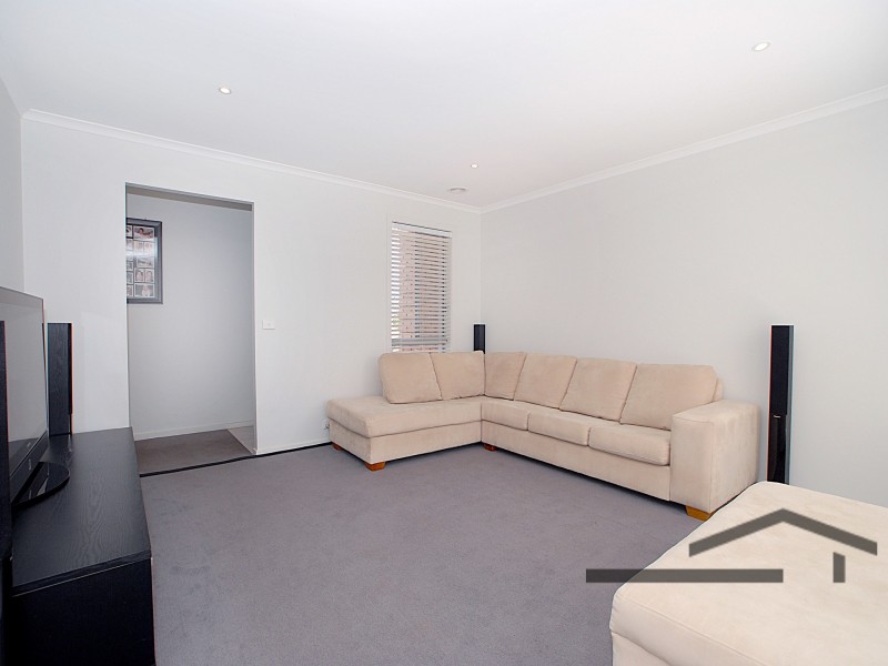 5 Chin Court, Berwick VIC 3806