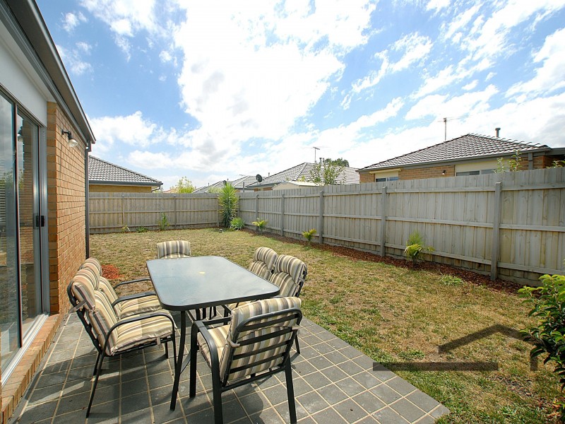 5 Chin Court, Berwick VIC 3806
