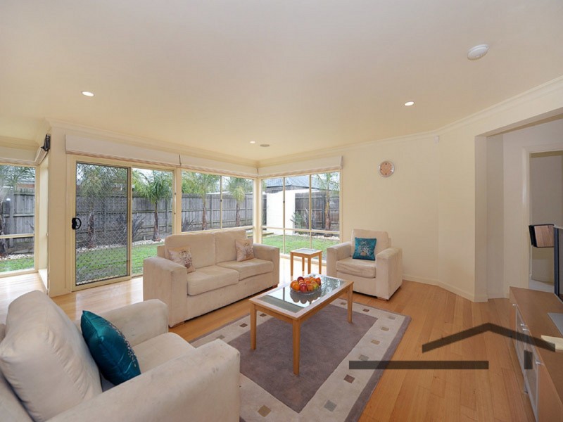 54 Seebeck Drive, Narre Warren South VIC 3805