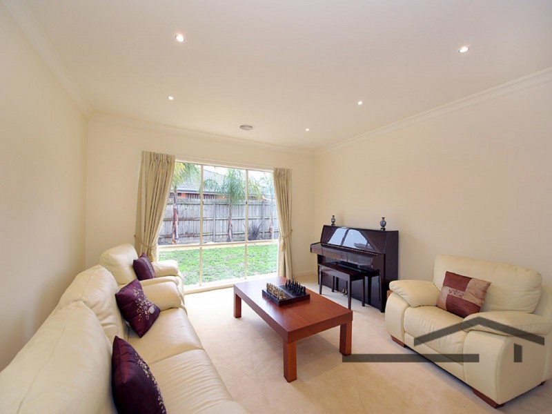 54 Seebeck Drive, Narre Warren South VIC 3805