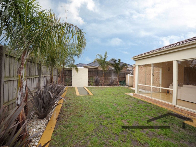 54 Seebeck Drive, Narre Warren South VIC 3805