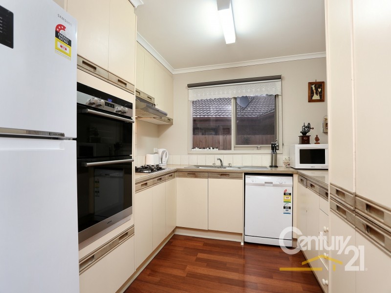 5 Hall Court, Berwick VIC 3806