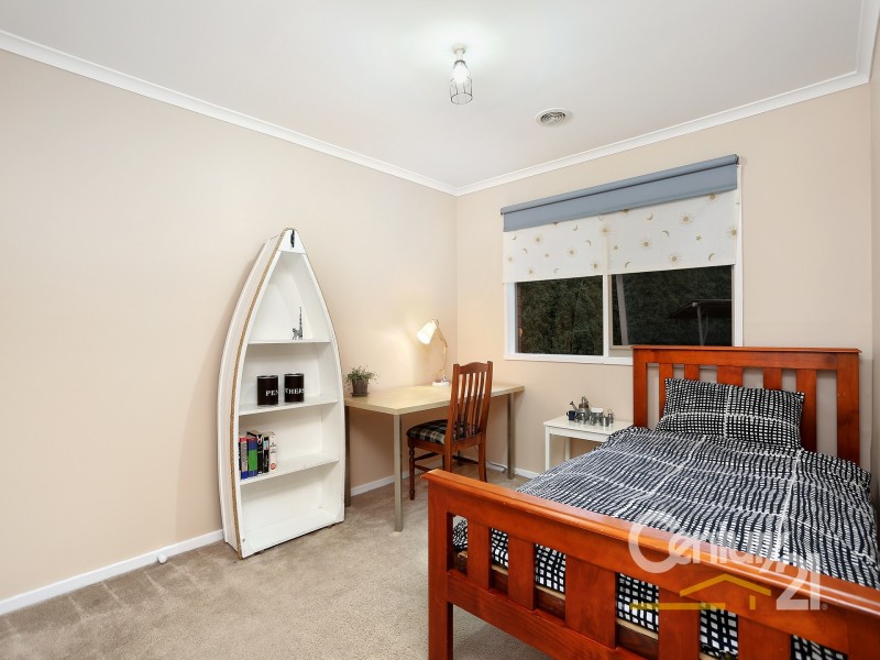 5 Hall Court, Berwick VIC 3806