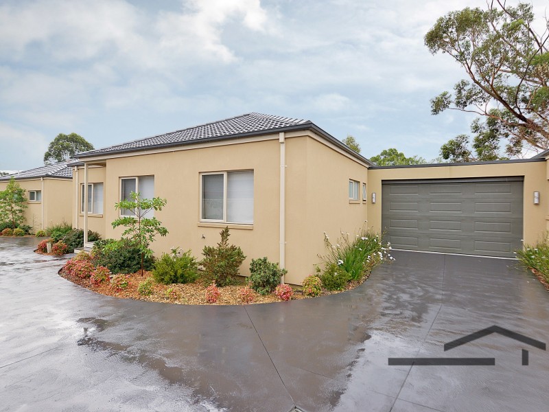 2/9 Slingsby Avenue, Beaconsfield VIC 3807