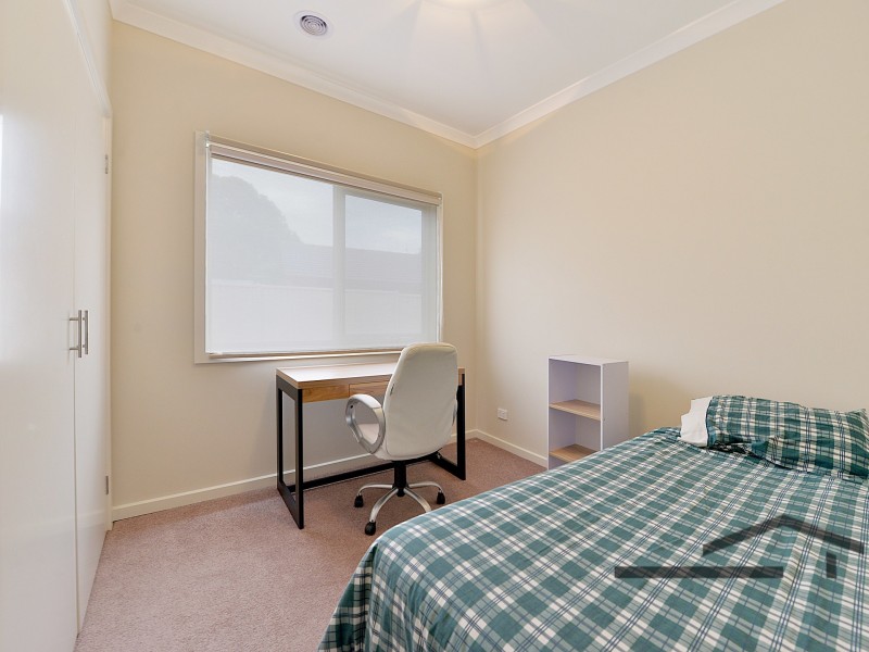 2/9 Slingsby Avenue, Beaconsfield VIC 3807