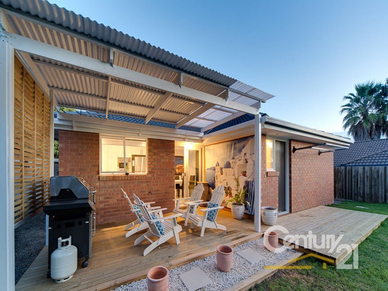 12 Sharpe Court, Berwick VIC 3806