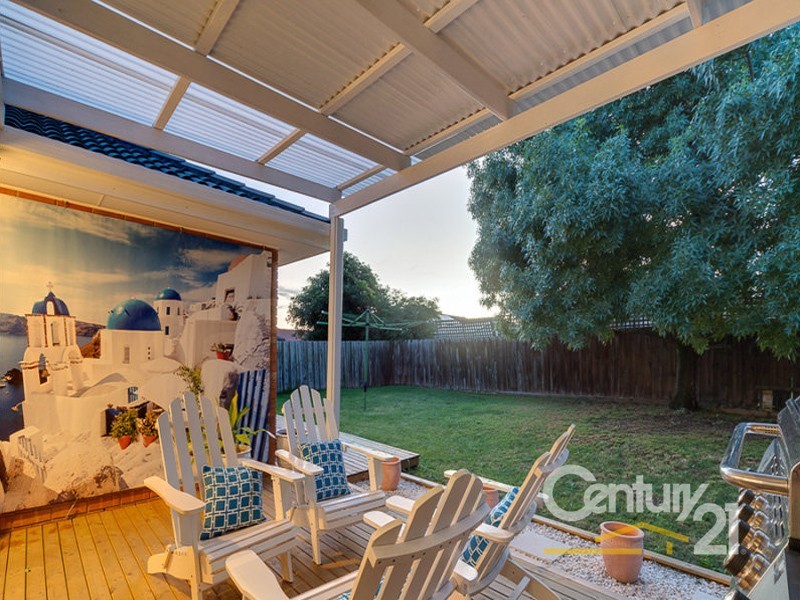 12 Sharpe Court, Berwick VIC 3806