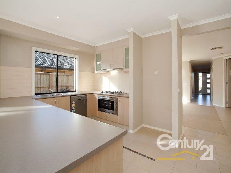 3 Parry Drive, Narre Warren VIC 3805