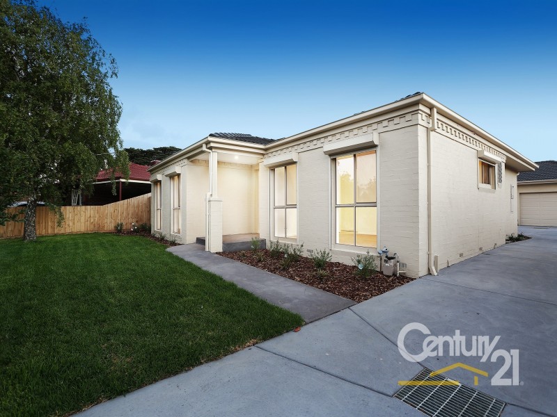 1/14  Greenlaw Crescent, Berwick VIC 3806