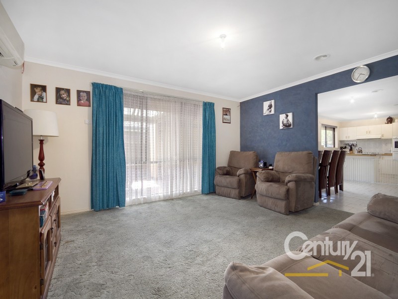 8 Shaftsbury Avenue, Berwick VIC 3806